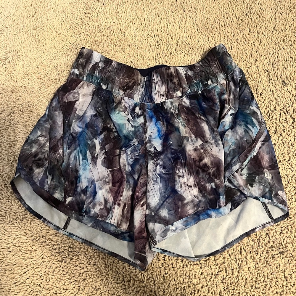 Lululemon track that mr 5” shorts